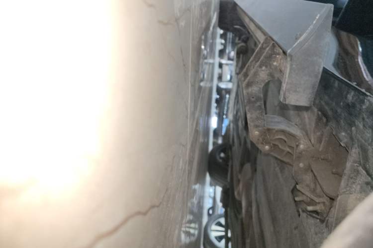 Used BMW X5 2022 xDrive30i M Sport Package Left Side Sill