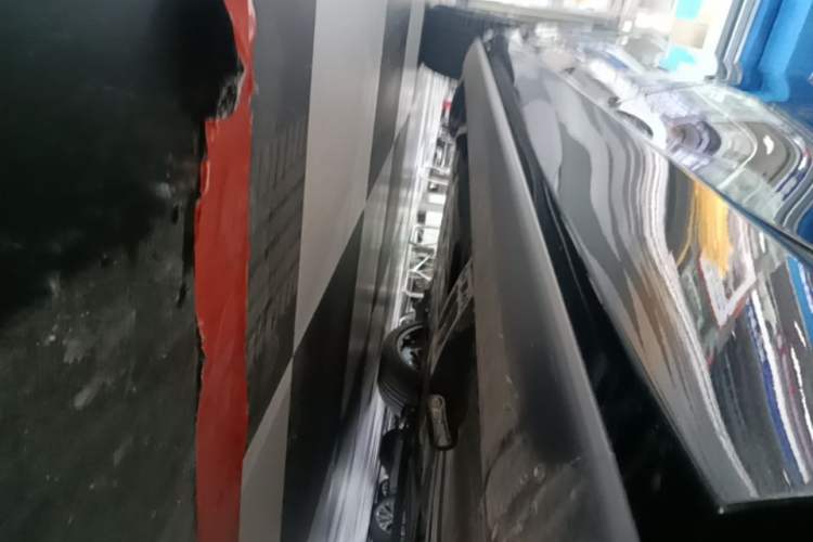 Used BMW X5 2022 Restyled xDrive 40Li M Sport Package Left Side Sill