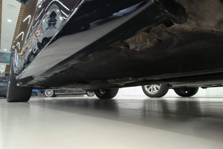 Used BMW X5 2022 Restyled xDrive 40Li M Sport Package Left Side Sill