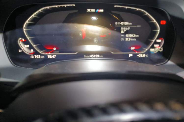 Used BMW X5 2022 Restyled xDrive 40Li M Sport Package Odometer Close Up