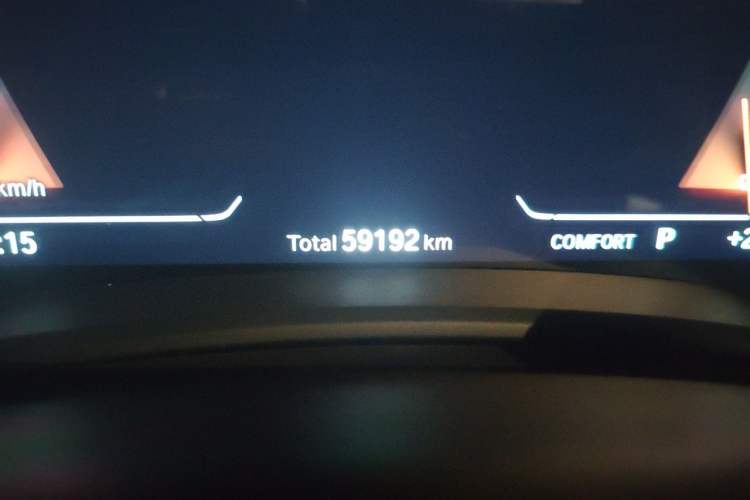 Used BMW X5 2022 Restyled xDrive 40Li M Sport Package Odometer Close Up