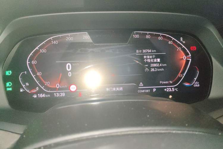 Used BMW X5 2022 Restyled xDrive 30Li Luxury Version M Sport Package Odometer Close Up