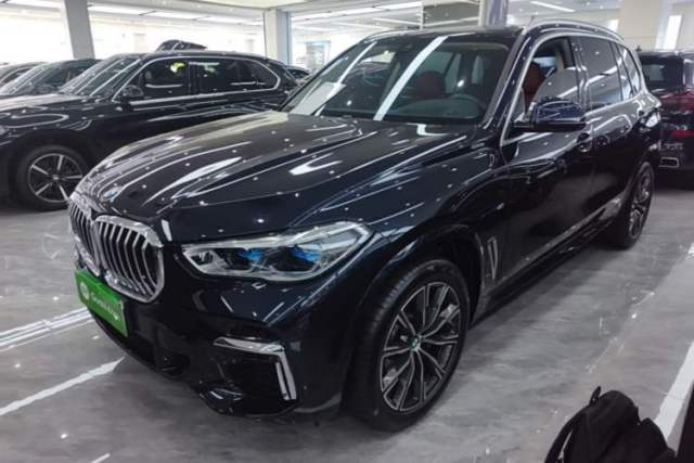 Used BMW X5 2022 Restyled xDrive 30Li Luxury Version M Sport Package