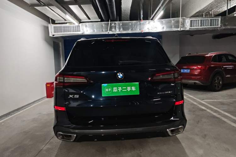 Used BMW X5 2022 xDrive 30Li Luxury M Sport Package Rear