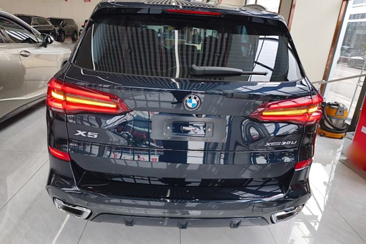 Used BMW X5 2022 Restyled xDrive 30Li Luxury Version M Sport Package Rear