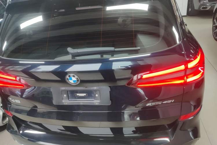Used BMW X5 2022 Restyled xDrive 30Li Luxury Version M Sport Package Rear
