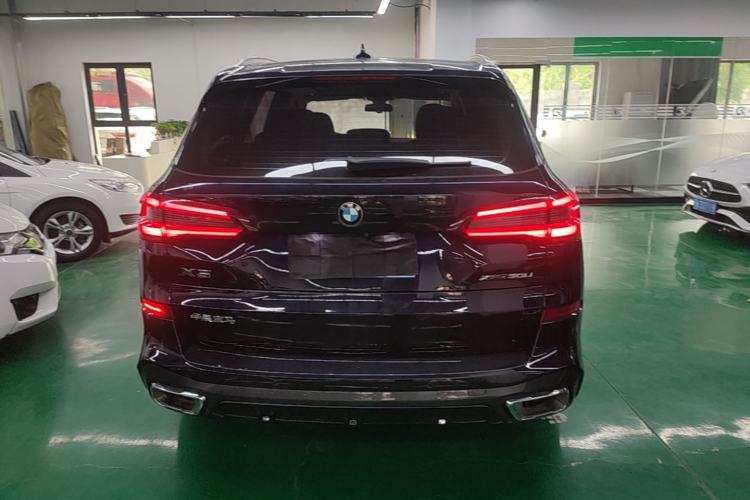 Used BMW X5 2022 Restyled xDrive 30Li Luxury Version M Sport Package Rear