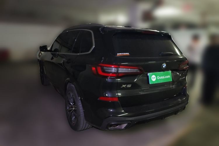 Used BMW X5 2022 Restyled xDrive 30Li Luxury Version M Sport Package Rear Left 45 Deg