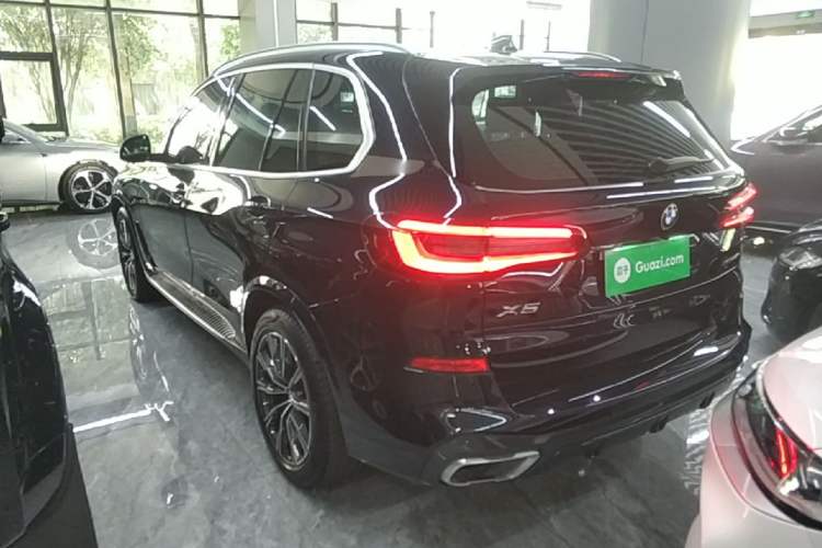 Used BMW X5 2022 xDrive30i M Sport Package Rear Left 45 Deg