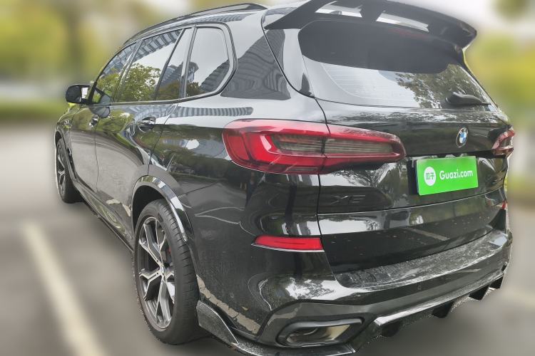 Used BMW X5 2022 xDrive 30Li Luxury M Sport Package Rear Left 45 Deg