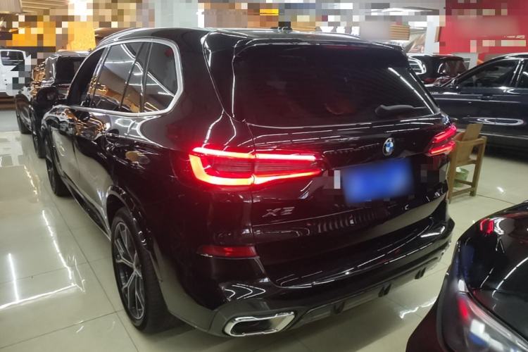 Used BMW X5 2022 Restyled xDrive 40Li M Sport Package Rear Left 45 Deg