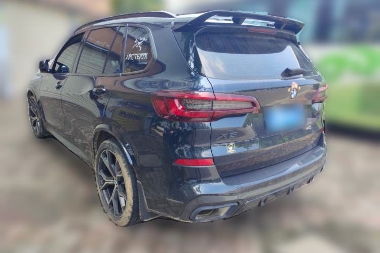 Used BMW X5 2022 xDrive 40Li M Sport Package Rear Left 45 Deg