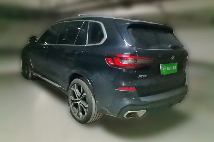 Used BMW X5 2022 Restyled xDrive 40Li Luxury Edition M Sport Package Rear Left 45 Deg