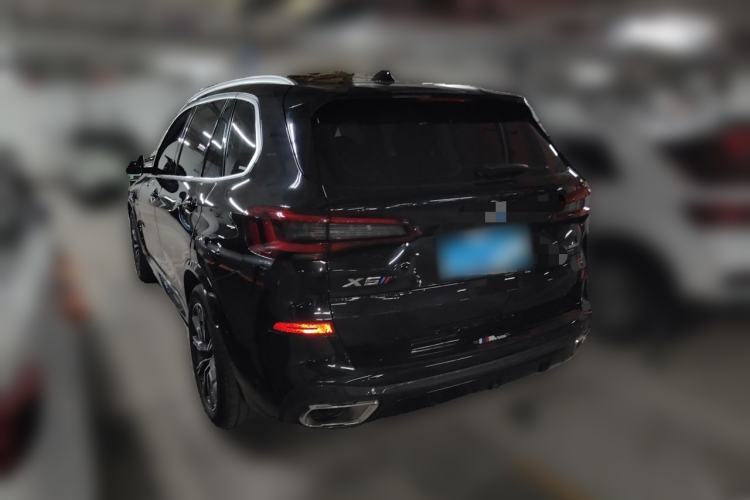 Used BMW X5 2022 xDrive 30Li M Sport Package Rear Left 45 Deg