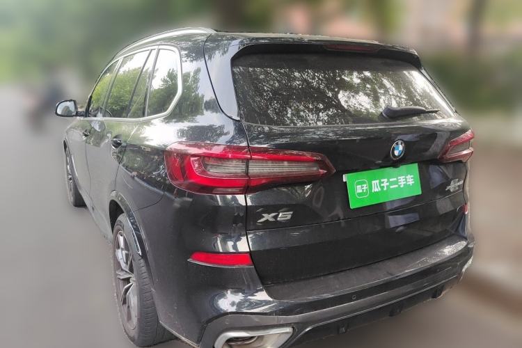 Used BMW X5 2022 Restyled xDrive 30Li Luxury Version M Sport Package Rear Left 45 Deg