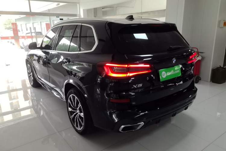 Used BMW X5 2022 xDrive30i M Sport Package Rear Left 45 Deg