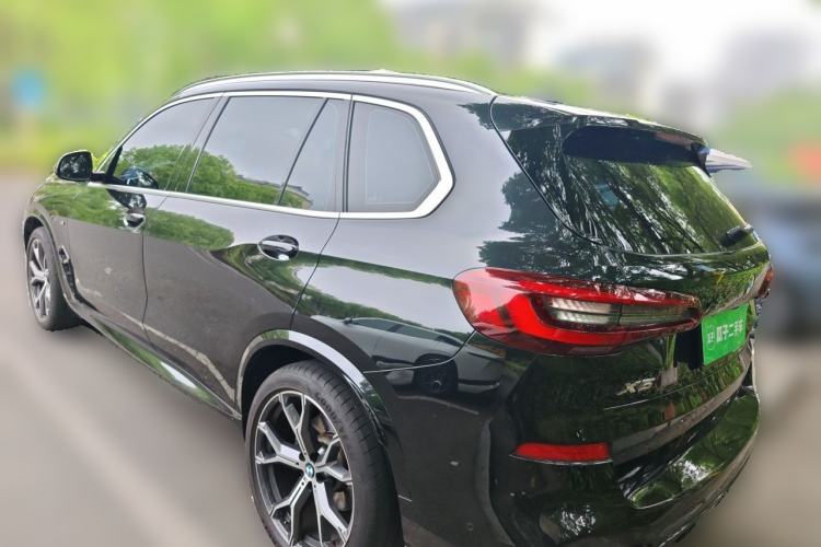 Used BMW X5 2022 Restyled xDrive 40Li M Sport Package Rear Left 45 Deg