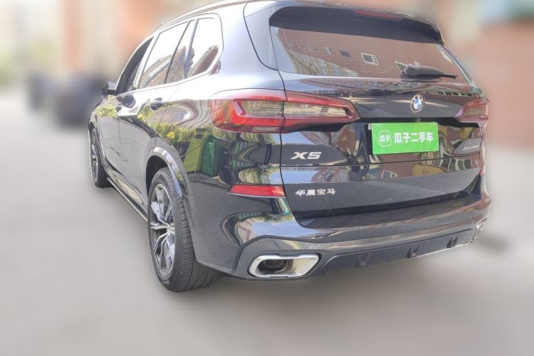 Used BMW X5 2022 xDrive 30Li M Sport Package Rear Left 45 Deg
