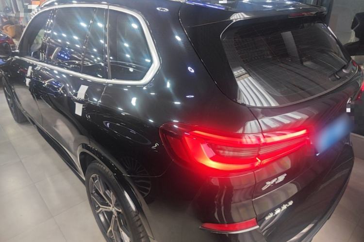 Used BMW X5 2022 Restyled xDrive 40Li M Sport Package Rear Left 45 Deg