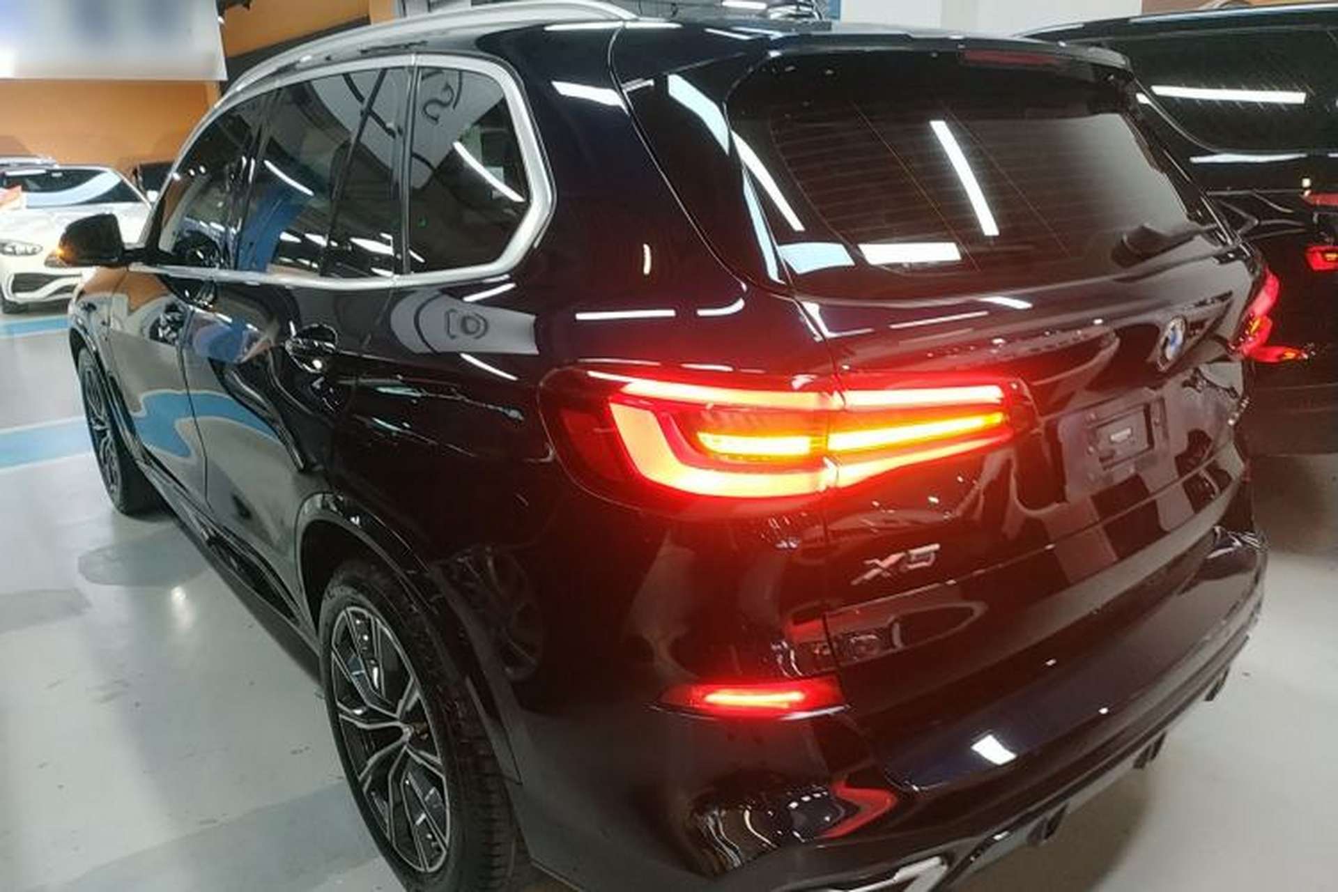 Used BMW X5 2022 xDrive30i M Sport Package Rear Left 45 Deg