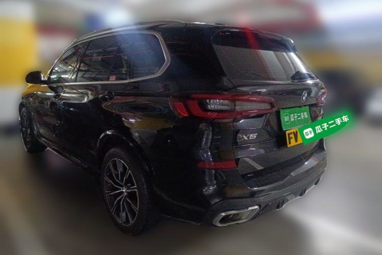 Used BMW X5 2022 Restyled xDrive 30Li Luxury Version M Sport Package Rear Left 45 Deg
