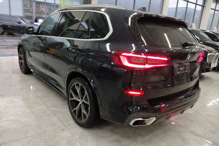 Used BMW X5 2022 Restyled xDrive 40Li M Sport Package Rear Left 45 Deg