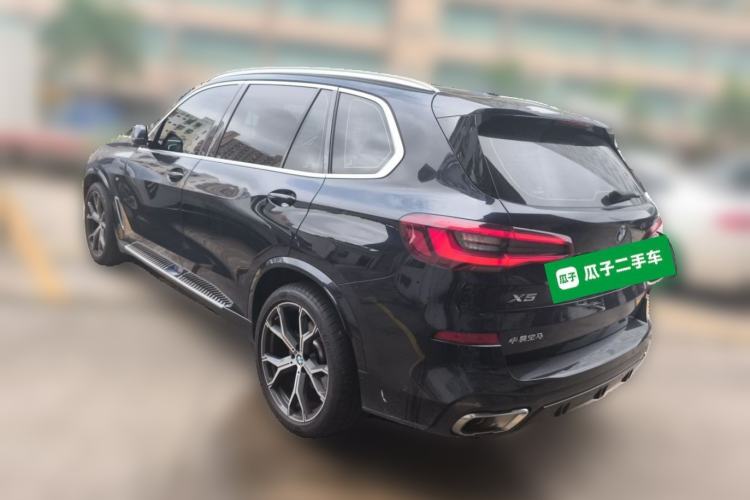 Used BMW X5 2022 xDrive 40Li M Sport Package Rear Left 45 Deg