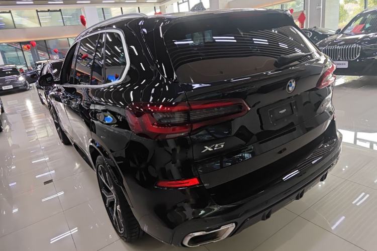 Used BMW X5 2022 Restyled xDrive 40Li M Sport Package Rear Left 45 Deg