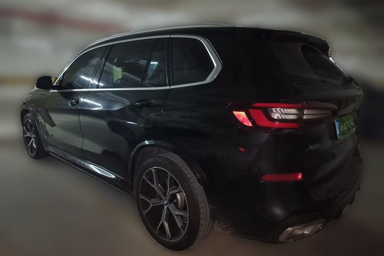 Used BMW X5 2022 Restyled xDrive 40Li M Sport Package Rear Left 45 Deg