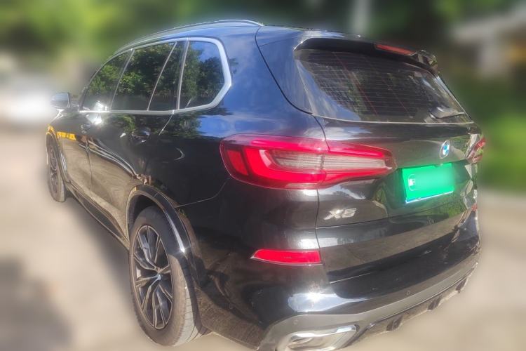 Used BMW X5 2022 xDrive 30Li M Sport Package Rear Left 45 Deg