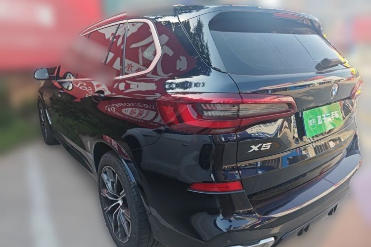 Used BMW X5 2022 Restyled xDrive 30Li Luxury Version M Sport Package Rear Left 45 Deg