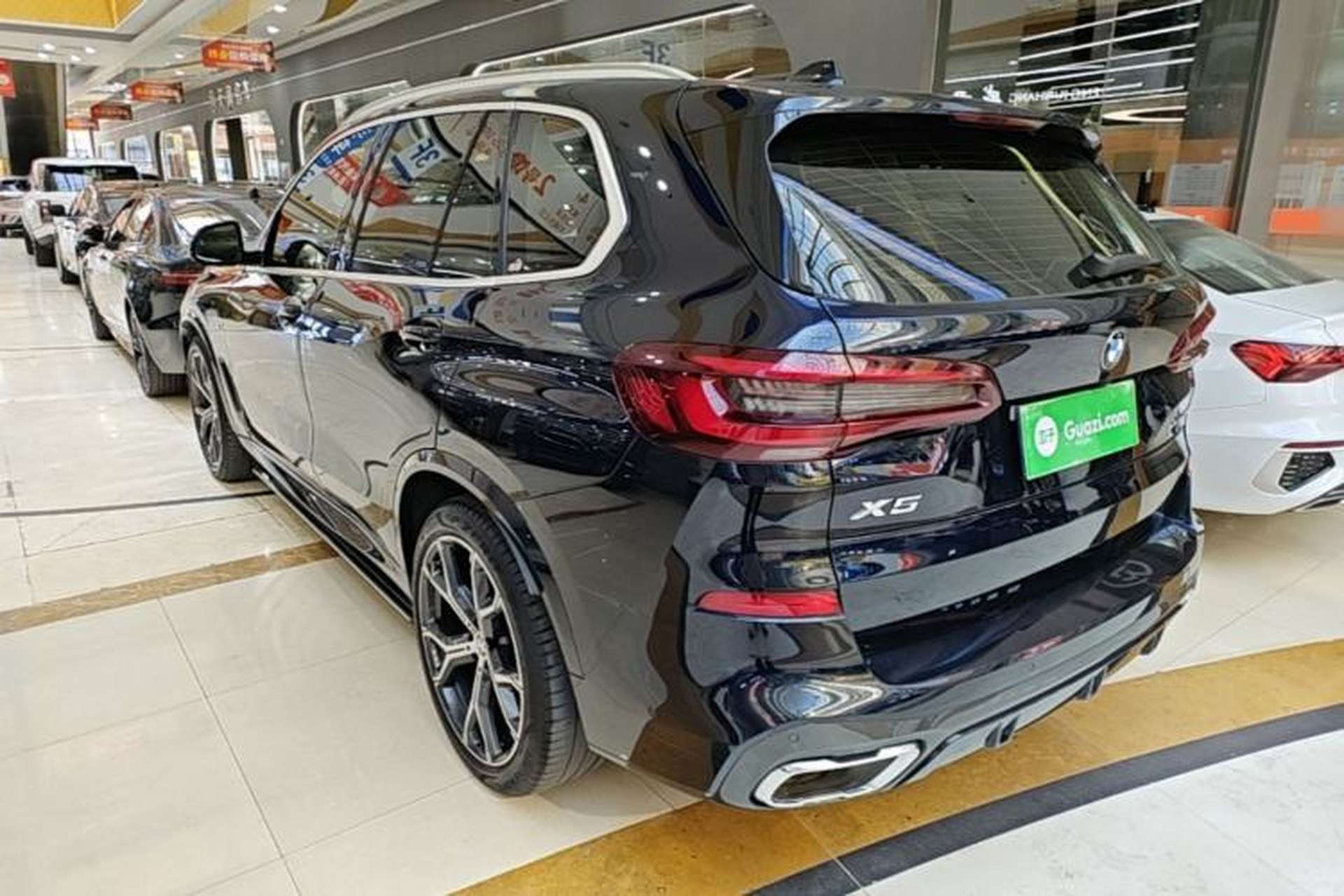 Used BMW X5 2022 xDrive40i Luxury Edition M Sport Package Rear Left 45 Deg