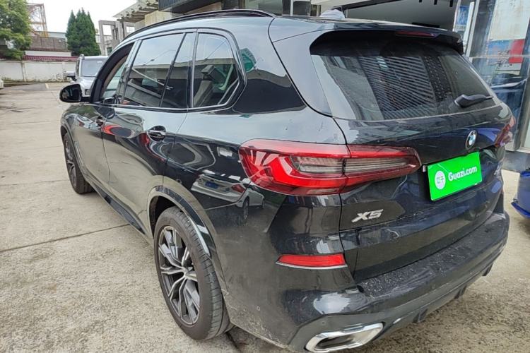 Used BMW X5 2022 Restyled xDrive 30Li Luxury Version M Sport Package Rear Left 45 Deg