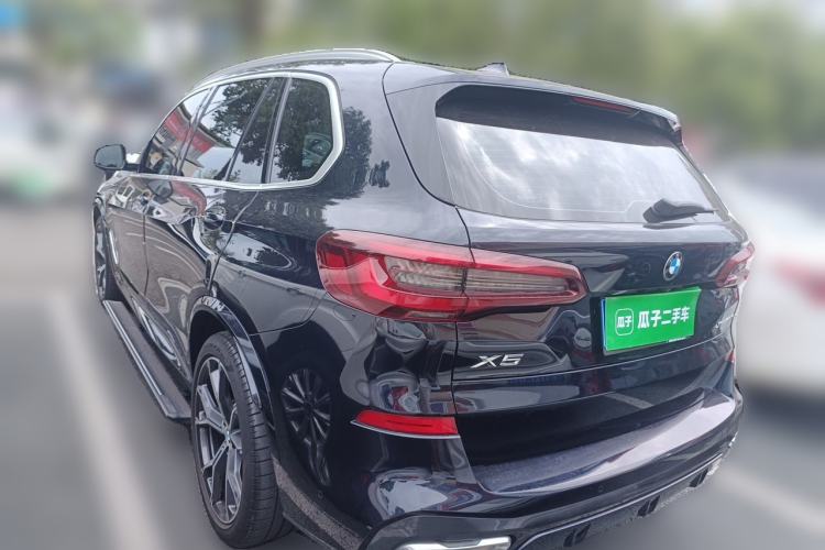 Used BMW X5 2022 xDrive 40Li M Sport Package Rear Left 45 Deg