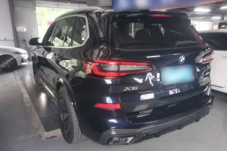 Used BMW X5 2022 Restyled xDrive 30Li Luxury Version M Sport Package Rear Left 45 Deg