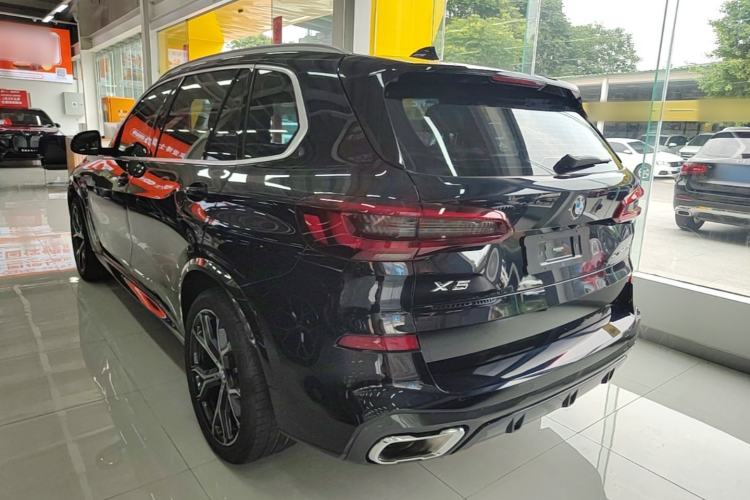 Used BMW X5 2022 Restyled xDrive 40Li M Sport Package Rear Left 45 Deg