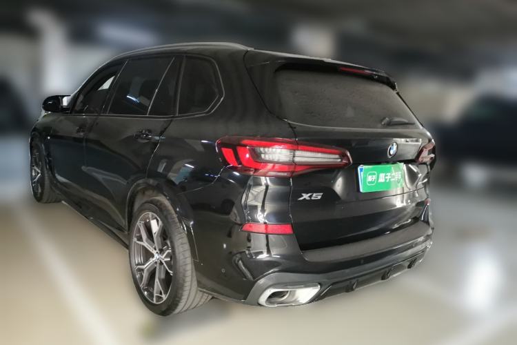 Used BMW X5 2022 xDrive 40Li M Sport Package Rear Left 45 Deg