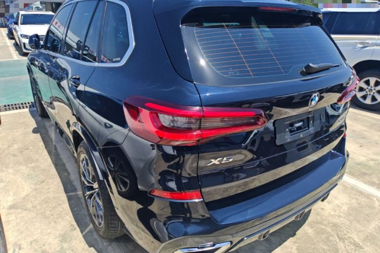 Used BMW X5 2022 xDrive30i M Sport Package Rear Left 45 Deg