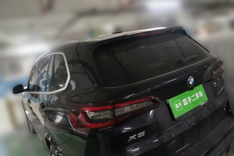 Used BMW X5 2022 xDrive 40Li M Sport Package Rear Left 45 Deg