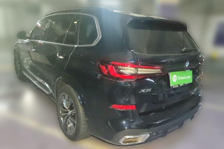Used BMW X5 2022 Restyled xDrive 30Li Luxury Version M Sport Package Rear Left 45 Deg