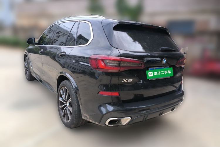 Used BMW X5 2022 Restyled xDrive 30Li Luxury Version M Sport Package Rear Left 45 Deg