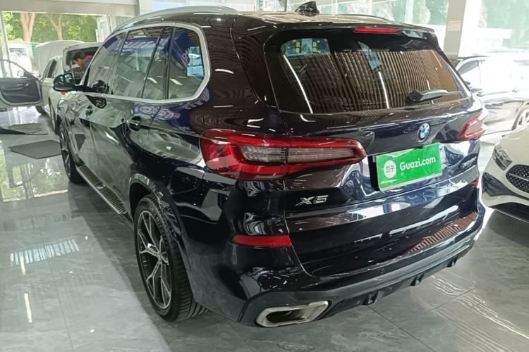 Used BMW X5 2022 Restyled xDrive 30Li Luxury Version M Sport Package Rear Left 45 Deg