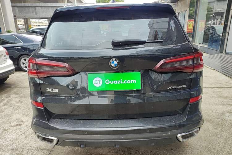 Used BMW X5 2022 Restyled xDrive 30Li Luxury Version M Sport Package Rear