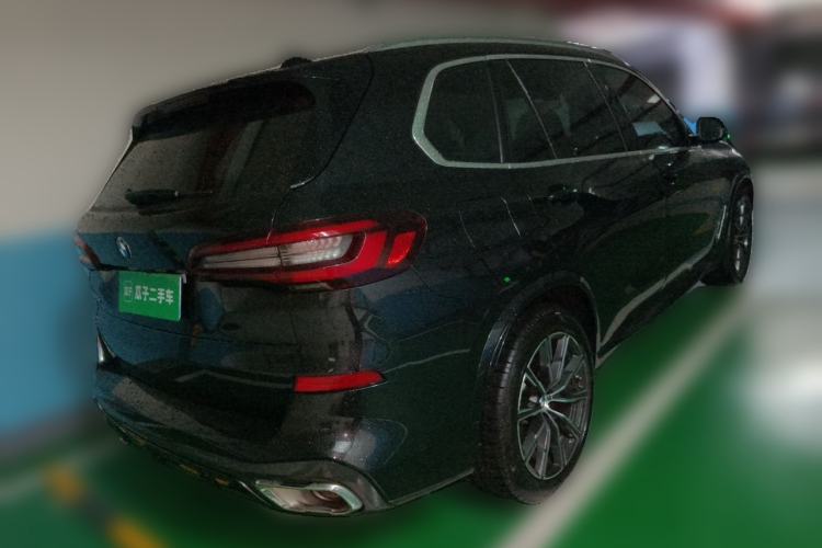 Used BMW X5 2022 Restyled xDrive 30Li Luxury Version M Sport Package Rear Right 45 Deg