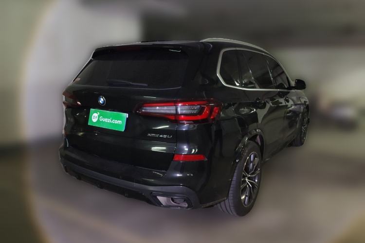 Used BMW X5 2022 Restyled xDrive 30Li Luxury Version M Sport Package Rear Right 45 Deg