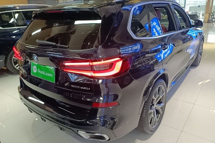Used BMW X5 2022 xDrive 40Li M Sport Package Rear Right 45 Deg
