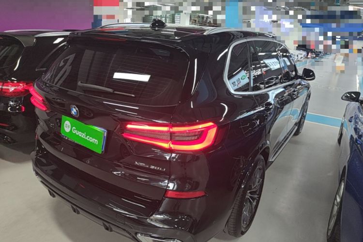 Used BMW X5 2022 Restyled xDrive 30Li Luxury Version M Sport Package Rear Right 45 Deg