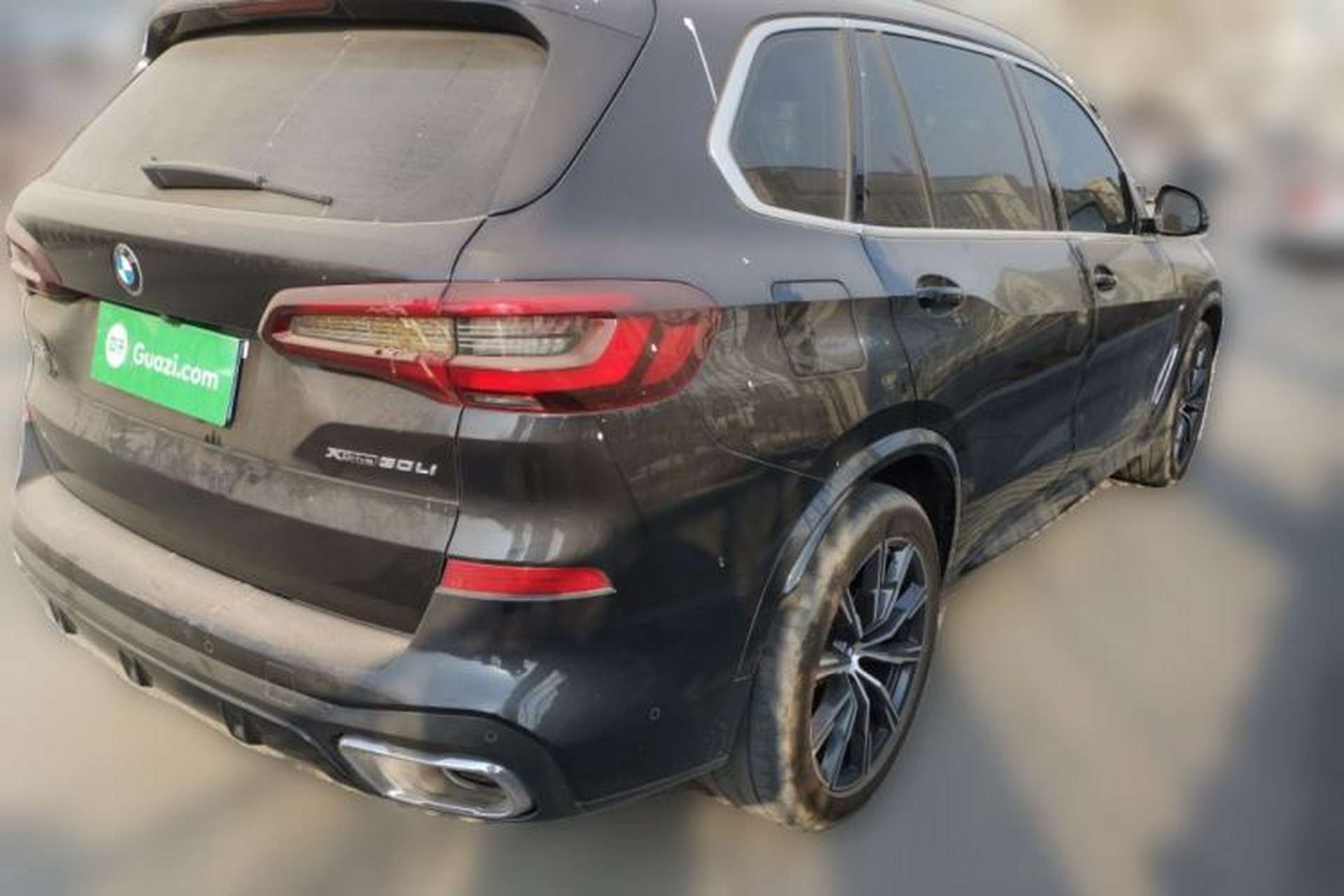 Used BMW X5 2022 xDrive 30Li Luxury M Sport Package Rear Right 45 Deg