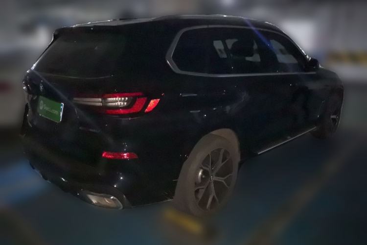 Used BMW X5 2022 Restyled xDrive 40Li M Sport Package Rear Right 45 Deg