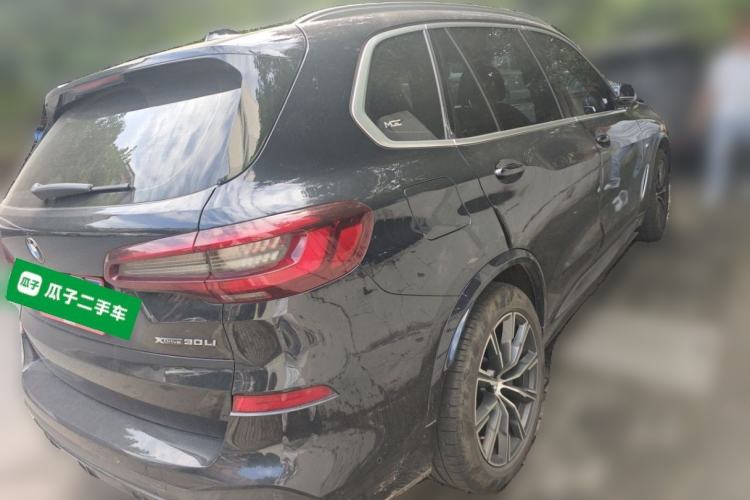 Used BMW X5 2022 Restyled xDrive 30Li Luxury Version M Sport Package Rear Right 45 Deg
